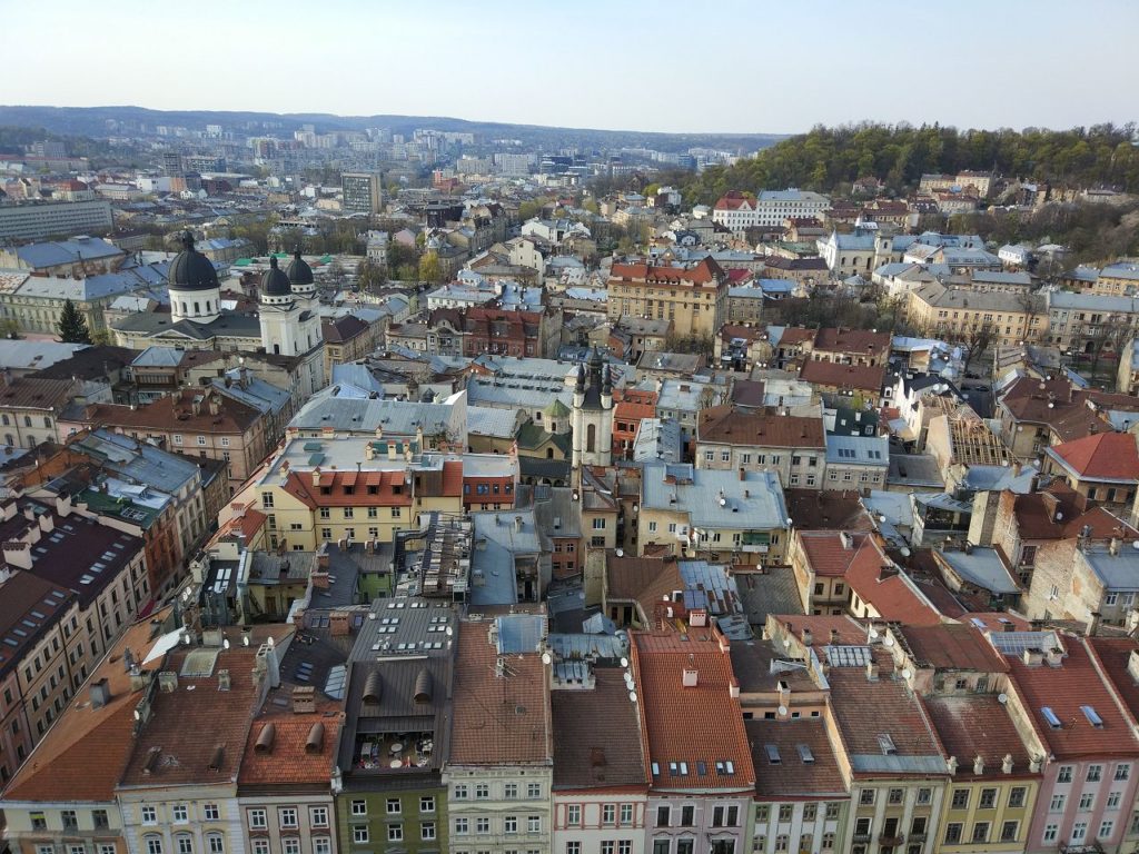 Ausblick vom Rathaus in Lwiw, Ukraine